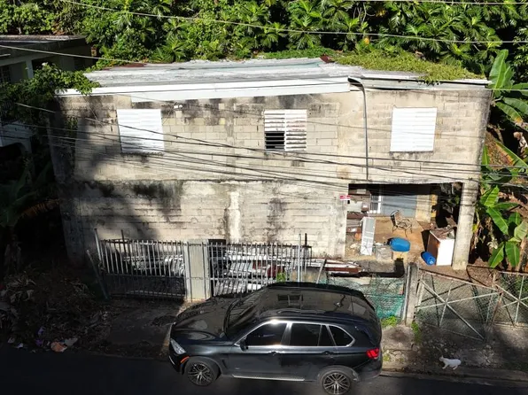 Candelario Arenas Bo Villa Albizu 221, Toa Baja, PR 00949