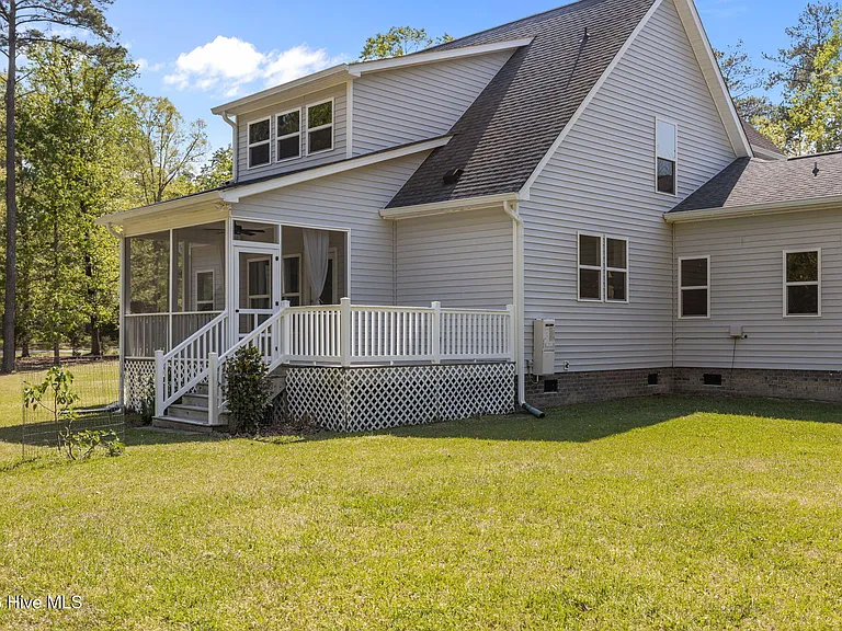 164 Bay View Dr — Photo 41