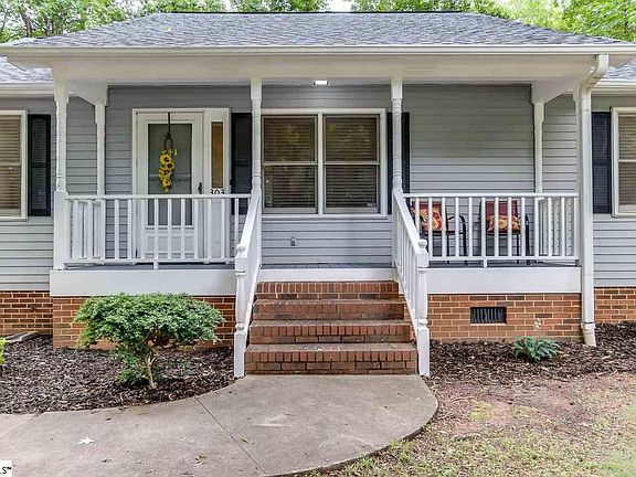 3rd image of 303 Dalewood Dr