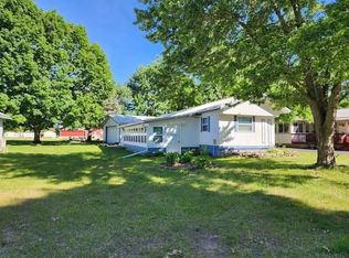 575 N Sunset View St, Harpers Ferry, IA 52146
