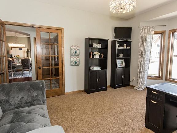 4th image of 3030 Aspen Lake Dr NE