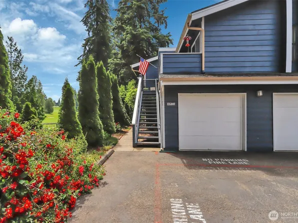 8407 18th Avenue W #11-205, Everett, WA 98204