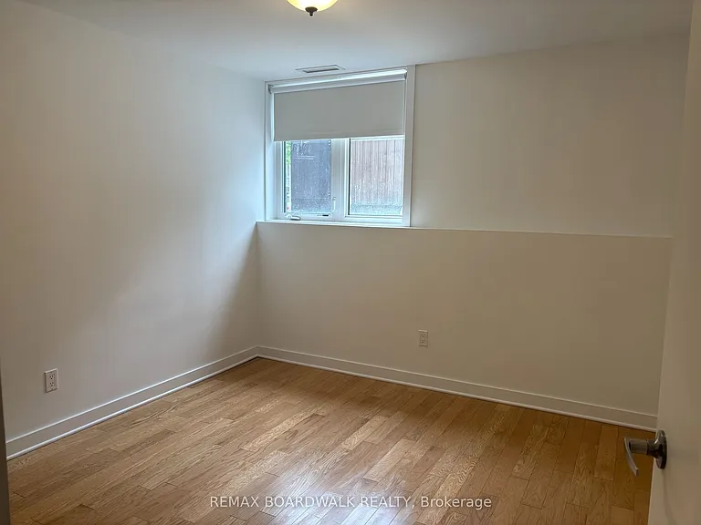 132 Daly Ave — Photo 10