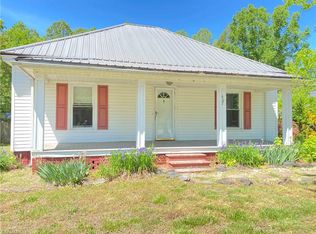 607 Forbes St, Eden, NC 27288