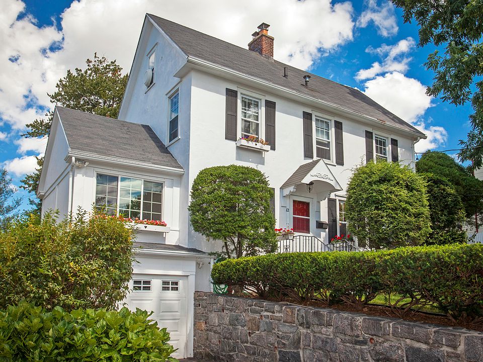 1st image of 12 Walton Ave