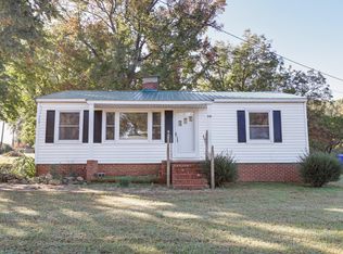 59 W Cornwallis St, Pittsboro, NC 27312