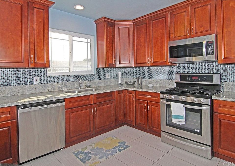 1st image of 15012 Oakbury Dr