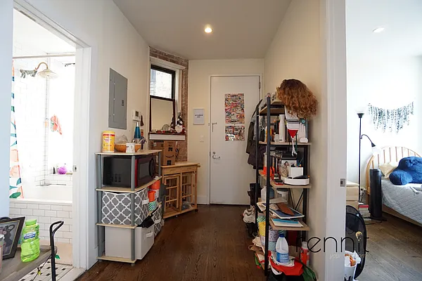 Rented by Rennit Inc. | media 6