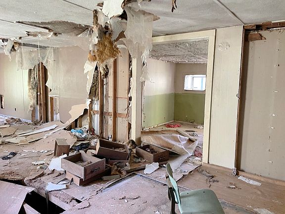 5th image of 654 Napier Hollow Rd