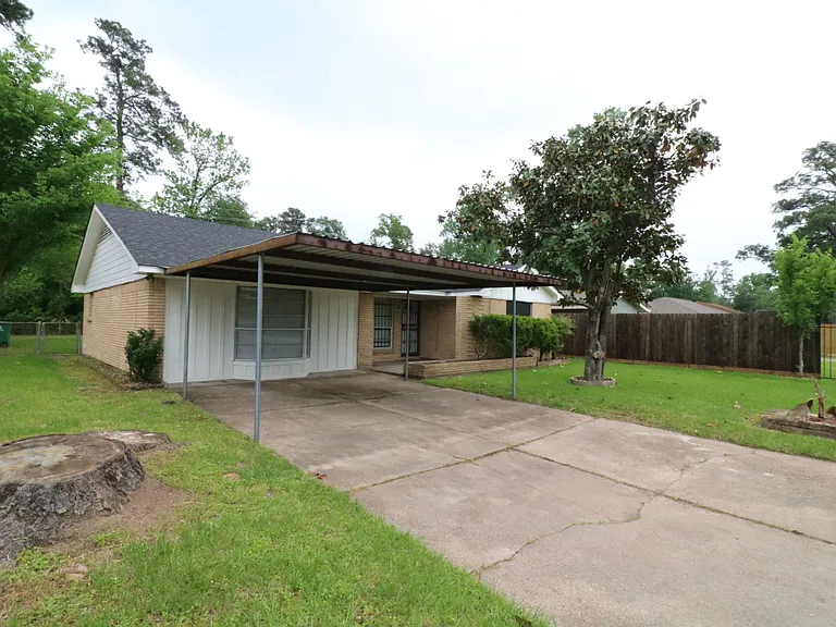9526 Balsam Ln — Photo 12