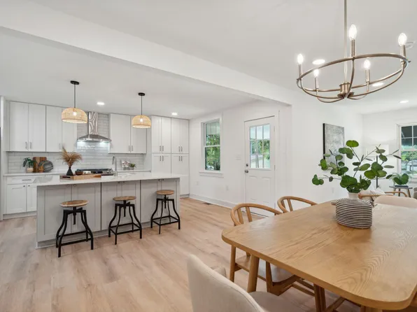 1270 Belmont Ct, North Charleston, SC 29406