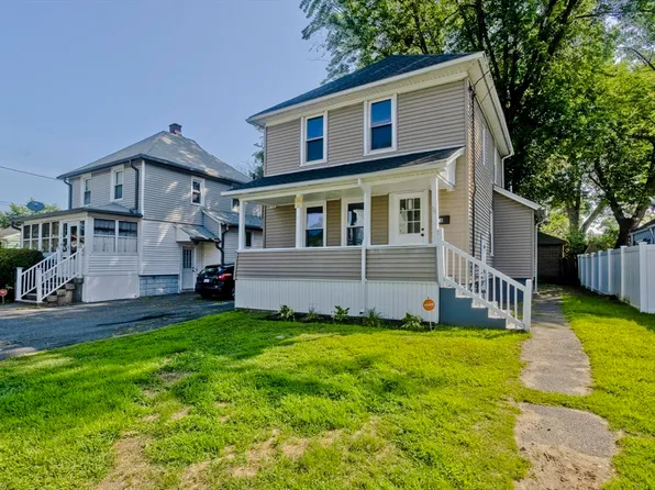 11 Nathaniel St, Springfield, MA 01109