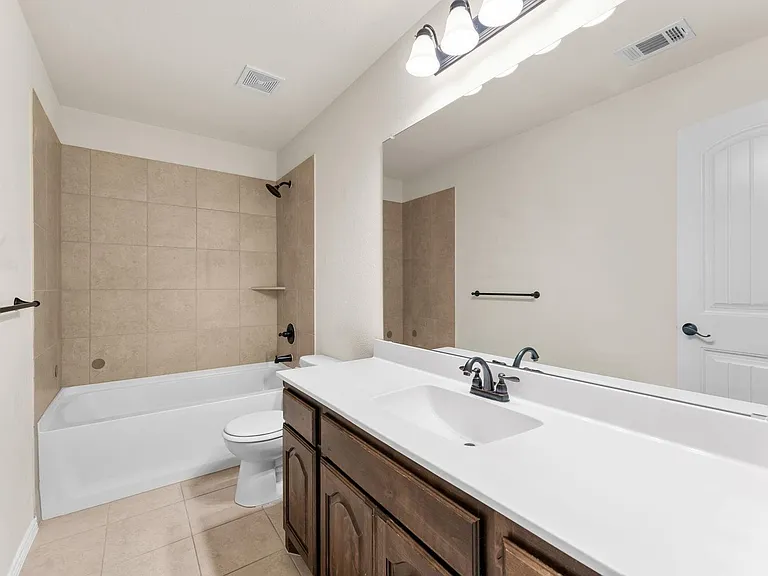 2120 Blakely Ct — Photo 23