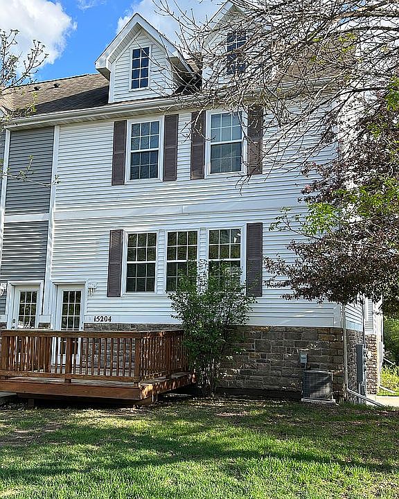 1st image of 15204 Greenbelt Dr