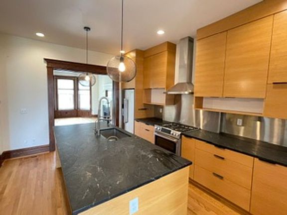 5th image of 5168 Enright Ave