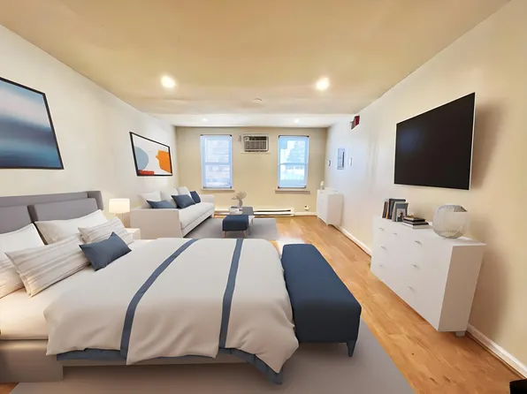 1541 Spring Garden St #2R, Philadelphia, PA 19130