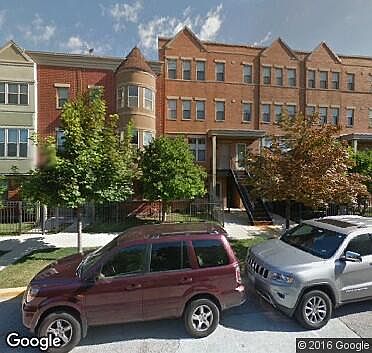 1st image of 60610 W Evergreen Ave