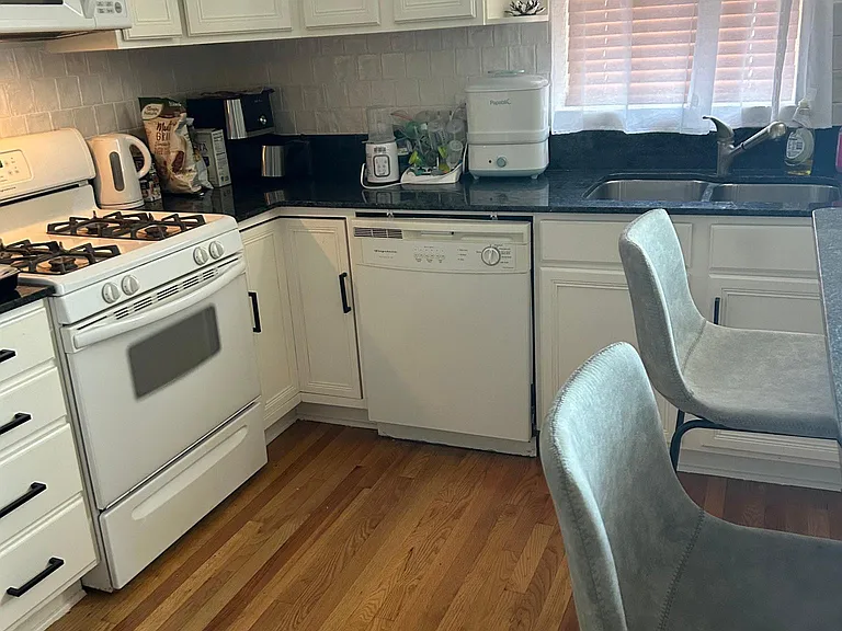 6653 S Maryland Ave #3E — Photo 8