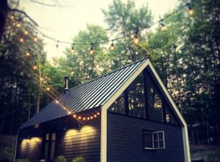 310 Willow Glen Rd, Red Hook, NY 12571