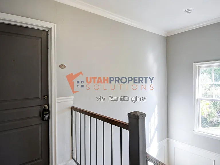 61 N T St #6 — Photo 5