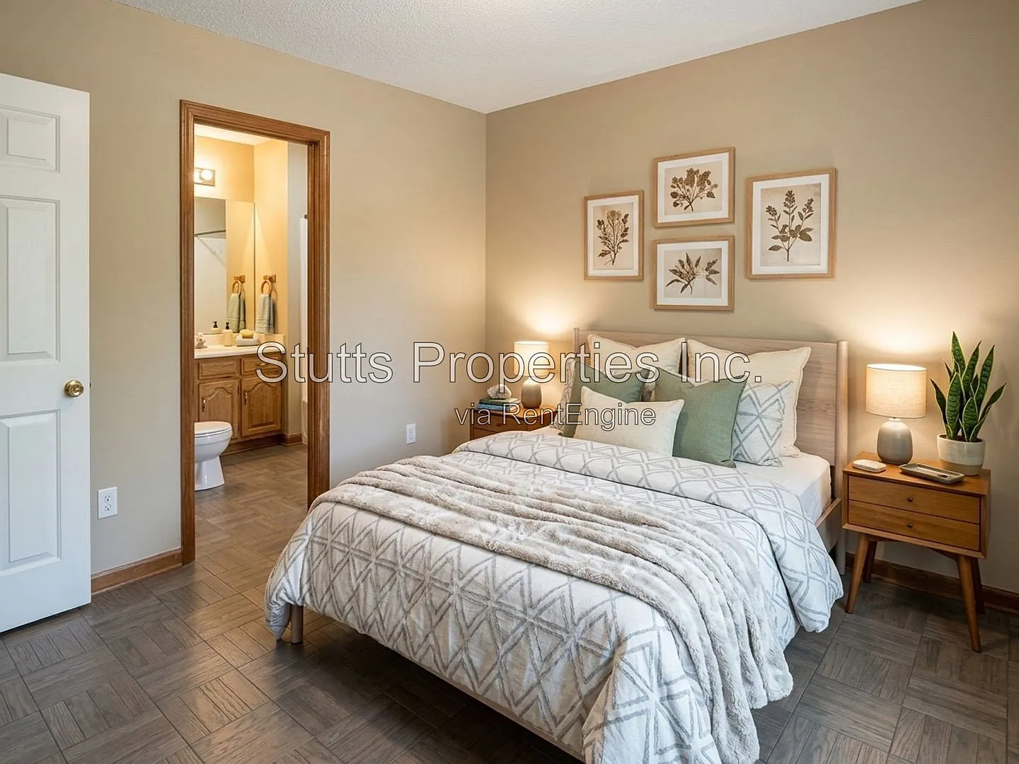 2 bed, 1.5 bath, 900 sqft, $695 — Photo 2