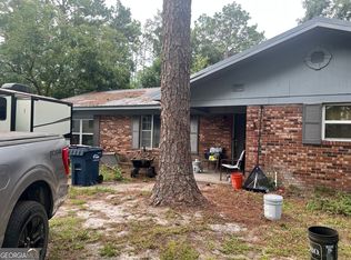 242 Pinehurst Dr, Folkston, GA 31537