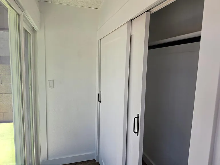 1731 E Redfield Rd — Photo 28