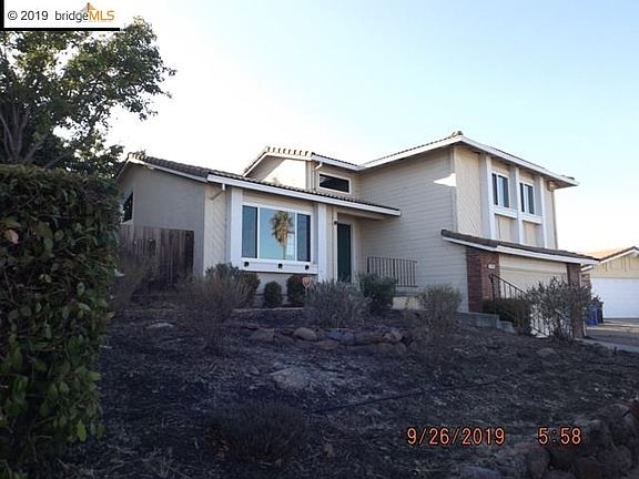 2nd image of 3966 Alta Vista Cir