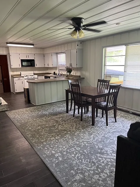 4 bed, 2000 sqft, $2,200 — Photo 4