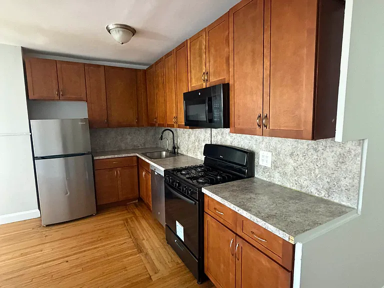 3300 Netherland Ave #1J — Photo 5