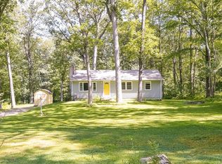 214 Vining Hill Rd, Southwick, MA 01077