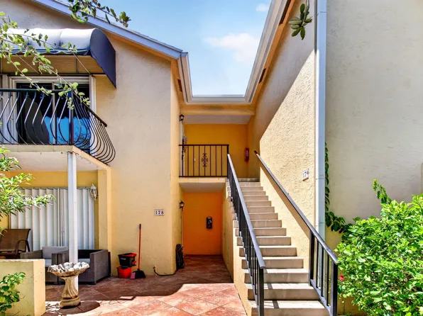 179 Waterside Dr, Lake Worth, FL