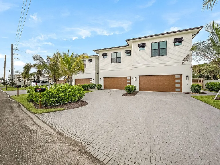111 Watson Dr — Photo 4