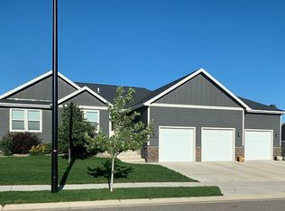 6816 University Ave N, Williston, ND 58801