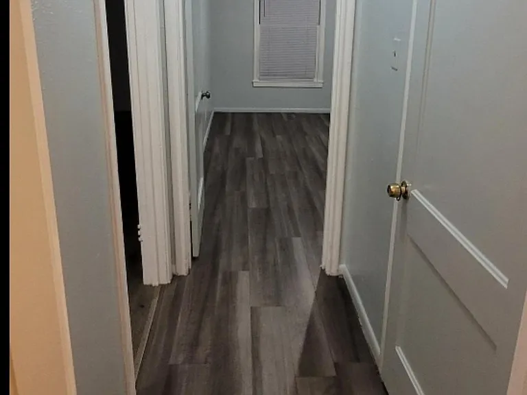 646 Glazebrook St #4 — Photo 22