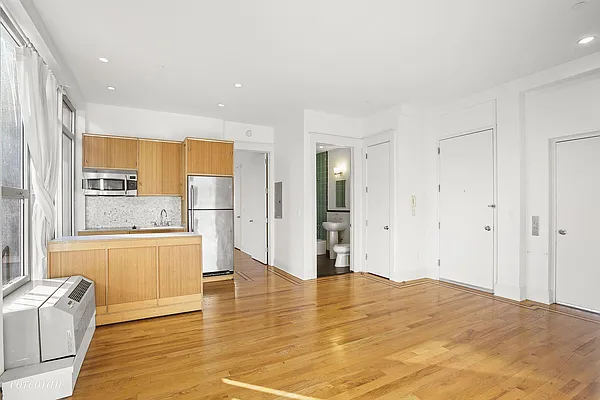 Rented by Corcoran | media 29