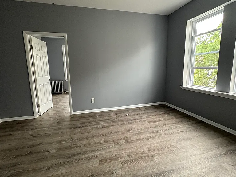 141 Duncan Ave #1 — Photo 3