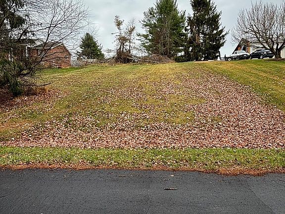 2nd image of 0 Oak Hollow Cir Lot 14