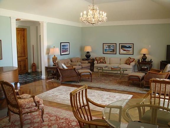 Family room w/ocean view
