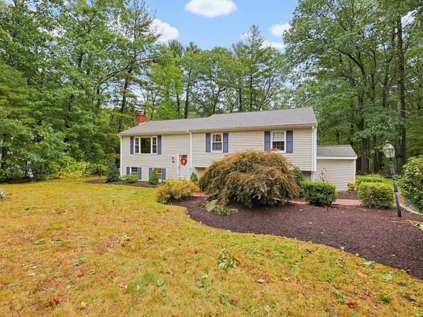 80 Chestnut St, Wrentham, MA 02093
