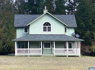 1104 Olson Rd, Sequim, WA 98382