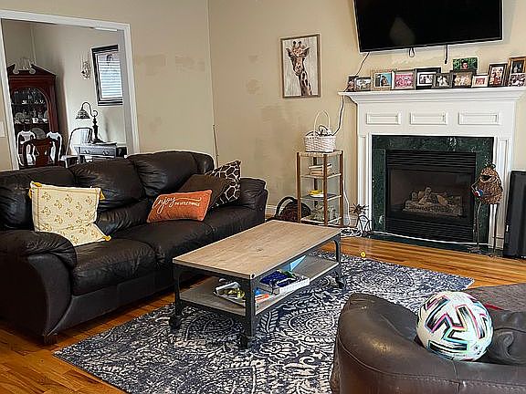 5th image of 108 Rachel Ct