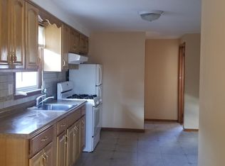 4 Cleveland Ave, Harrison, NJ 07029