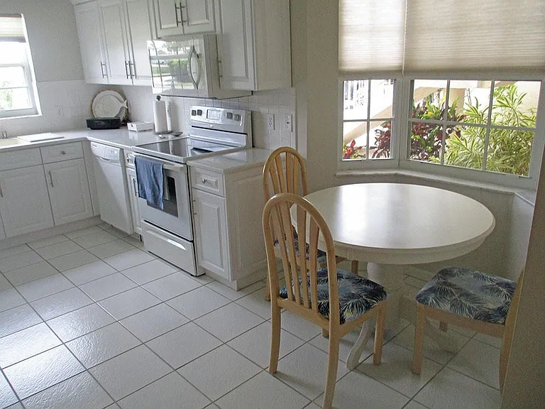 740 Lake Orchid Cir #109 — Photo 5