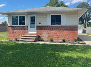 8610 Whittington Dr, Parma, OH