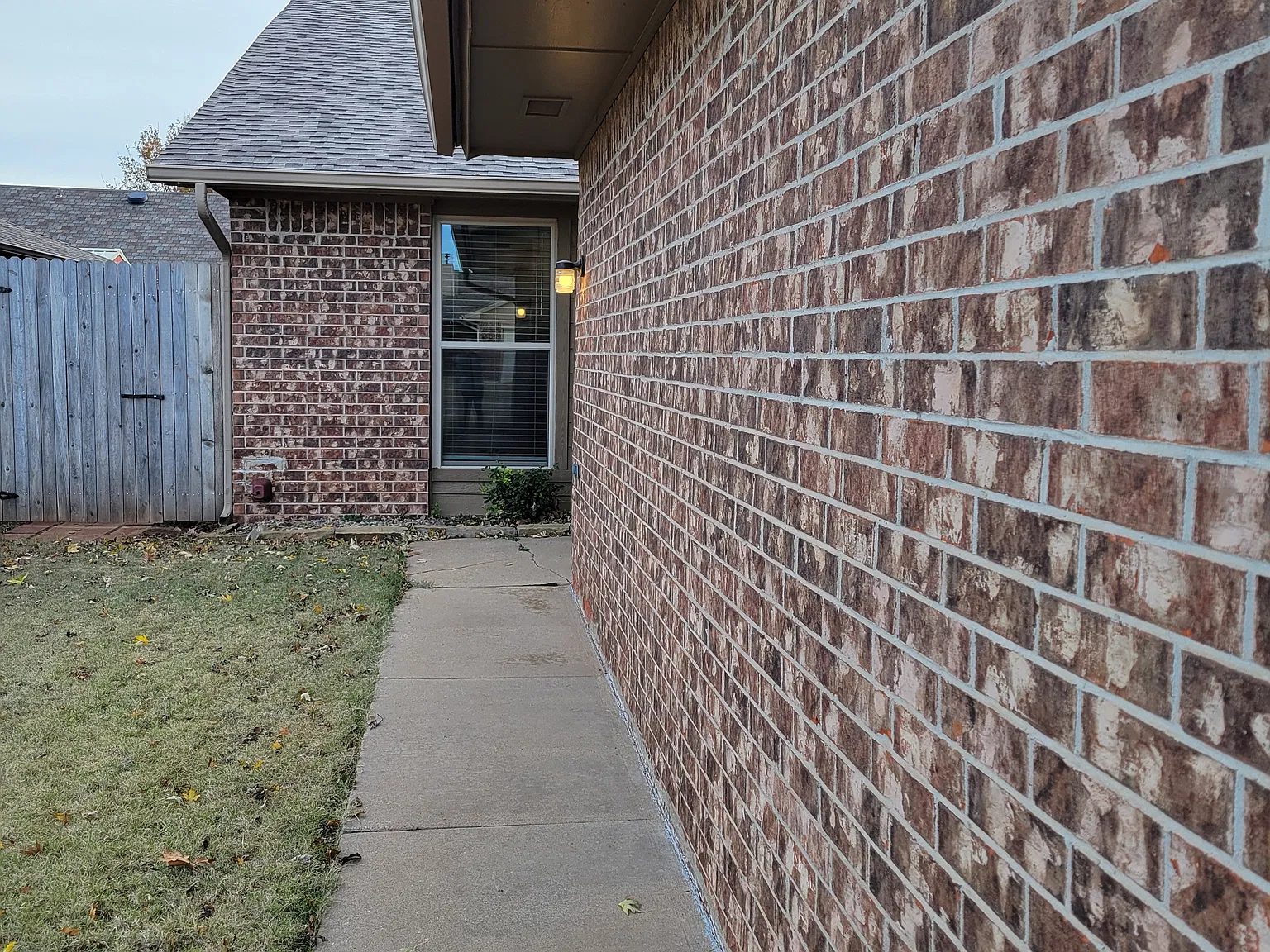 2 bed, 1200 sqft, $1,200 — Photo 2