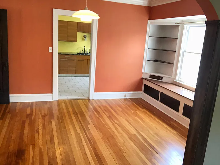 2043 Waterbury Rd — Photo 3