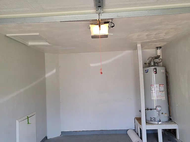 904 Alewife Ct — Photo 31