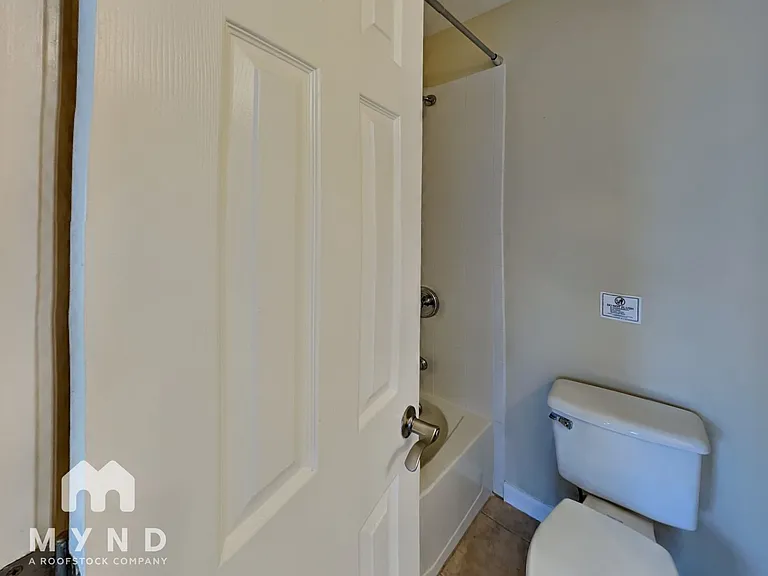 213 16th St NW #9 — Photo 15