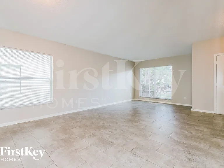 10519 Walker Vista Dr — Photo 3